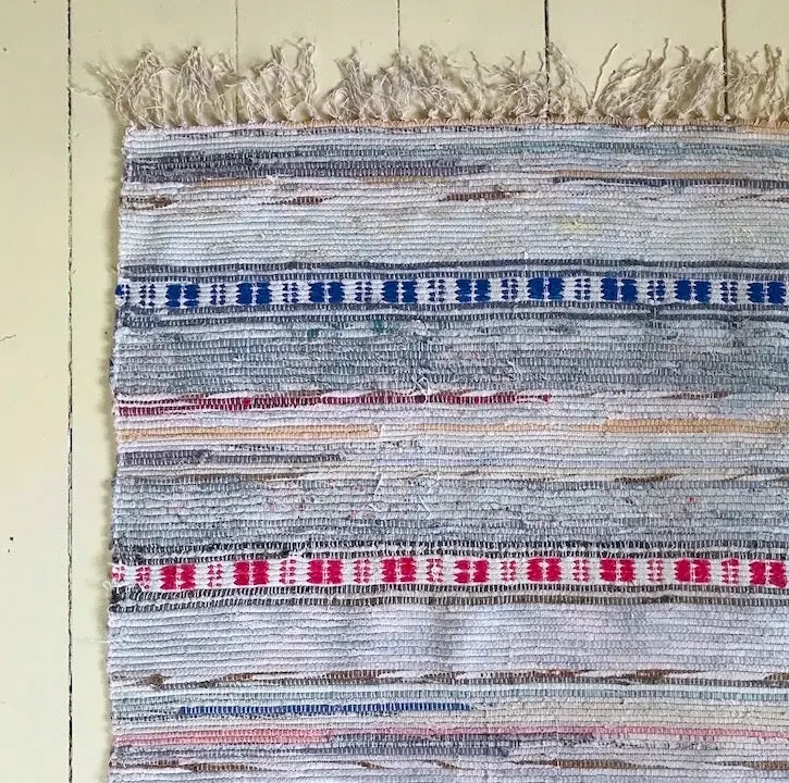 Beachy Stripe Vintage-Style Runner Rug 1