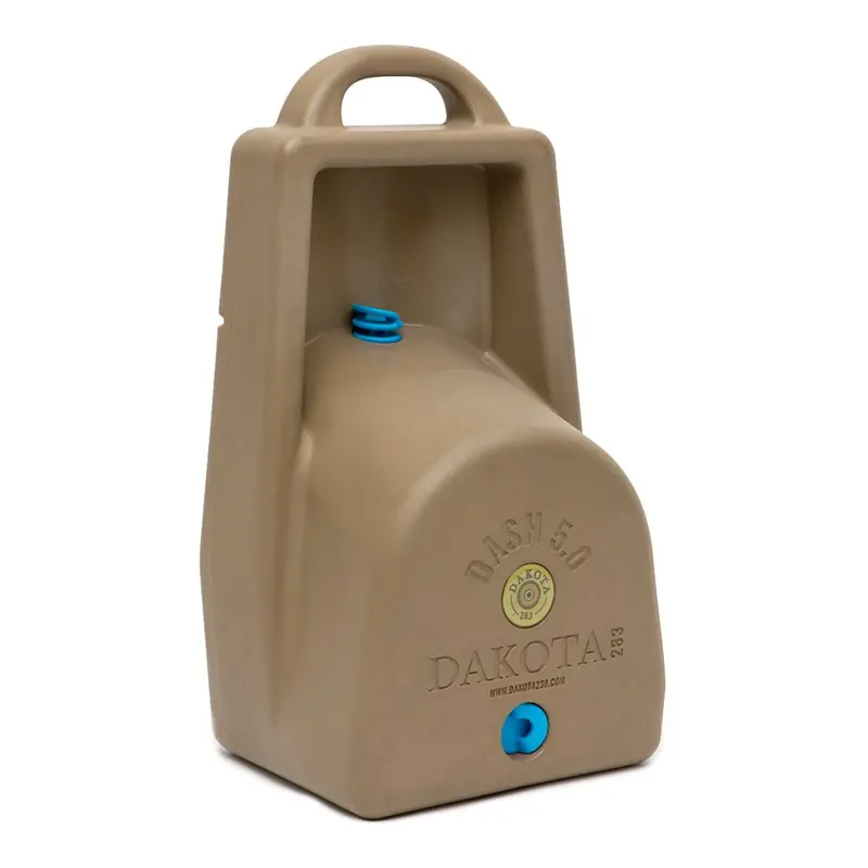 Dakota 283 Dash 5-Gallon Automatic Livestock Waterer 1