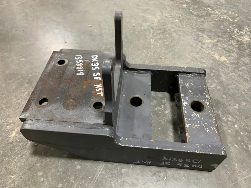 Kioti Dk35Se Hst Drawbar Mounting Bracket 1