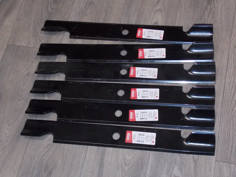 Oregon 192-033 Replacement Lawnmower Blades — Six-Pack, 24-3/8" Length 1