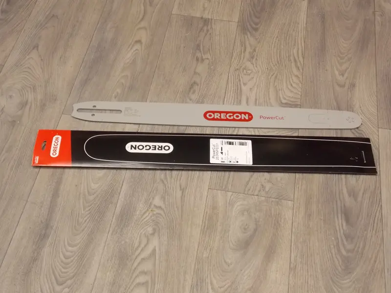 Oregon 253Rnfe031 Chainsaw Guide Bar – 25", .404 Pitch, 80 Drive Links 1