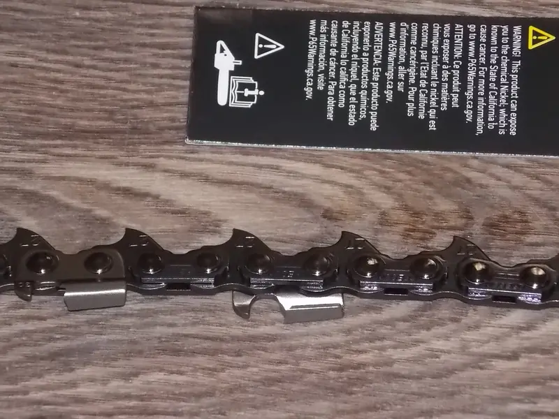 Oregon 27Rx082G Hyper-Skip Ripping Chain — .404" Pitch, 82 Drive Links 1
