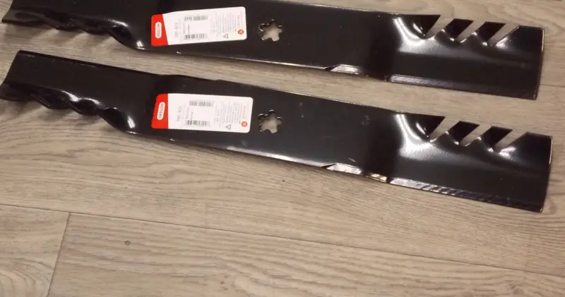 Oregon 595-623 Replacement Pair Of 21-Inch Lawn Mower Blades 1