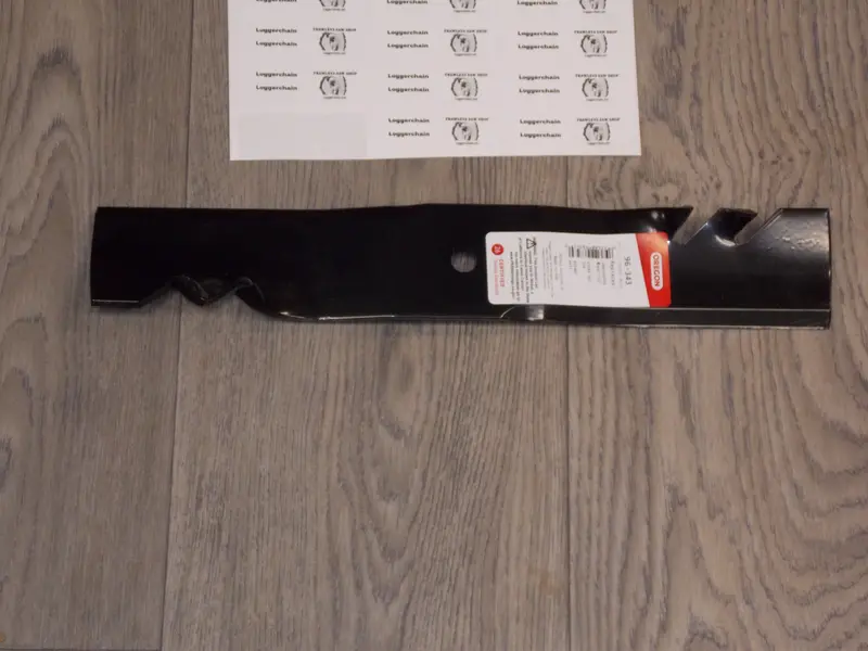 Oregon 96-343 Short-Reach Lawn Mower Blade – 15 Inches 1