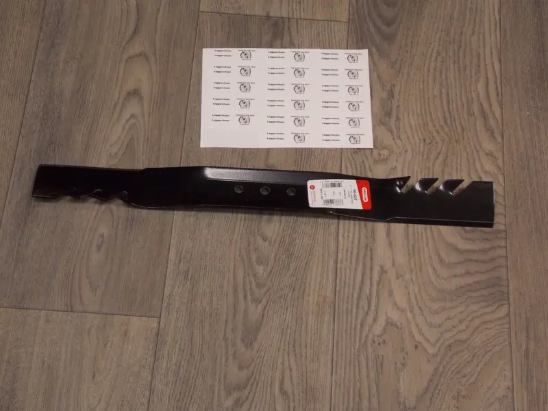 Oregon 96-607 Replacement Lawn Mower Blade – 21-11/16 Inch 1