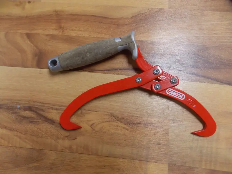 Oregon Log Lifting Tongs – 8" Heavy-Duty Hand Tongs With Leather Grip (536321) 1
